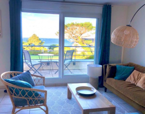 Appartement vue mer à 100m de la plage au centre de Carantec